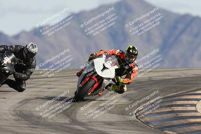 media/Nov-16-2025-Race Pace (Sun) [[8c5fa54630]]/Verified Riders/8-Turn 12 (120pm)/